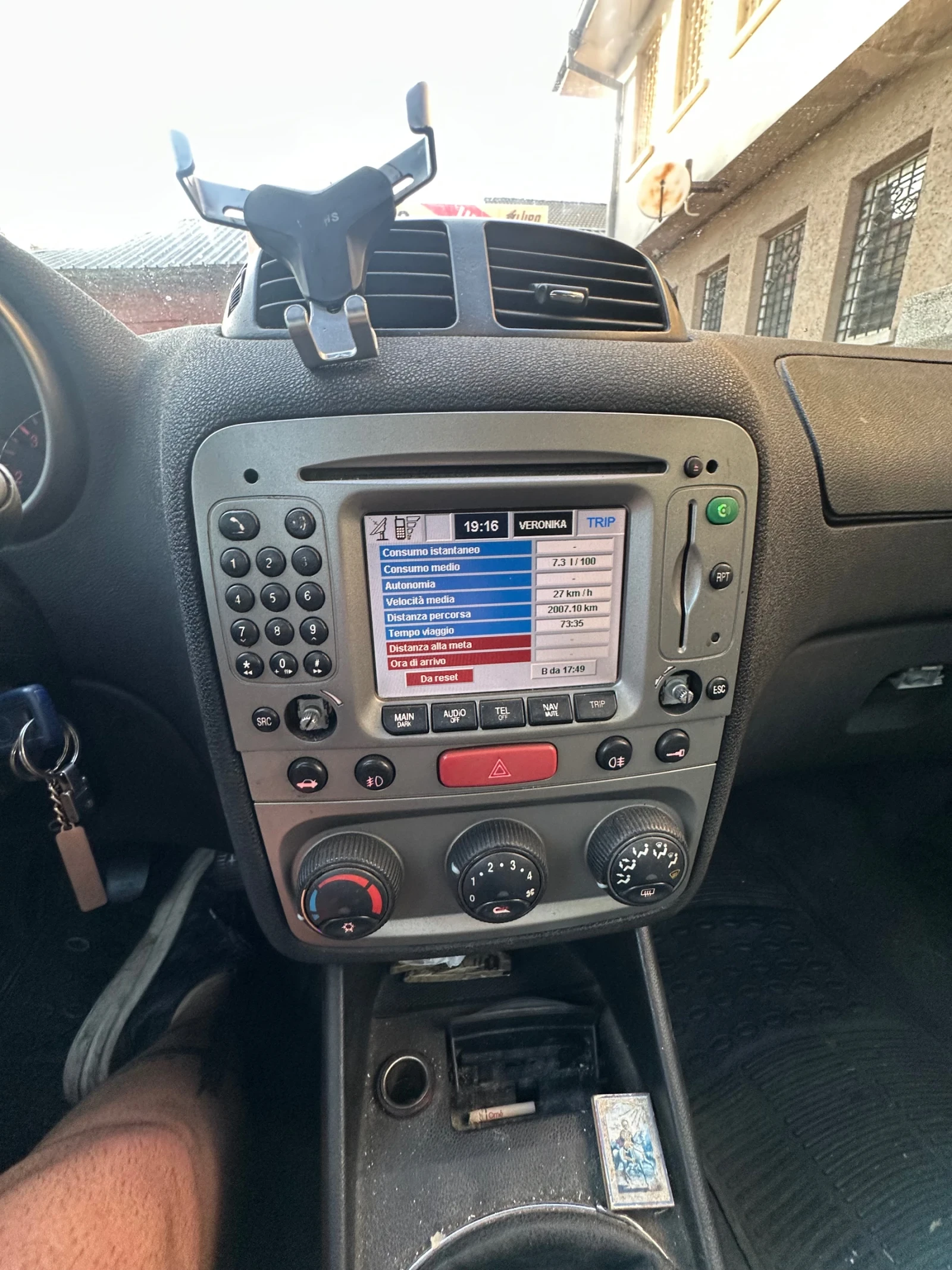 Alfa Romeo 147, снимка 8 - Автомобили и джипове - 55683324
