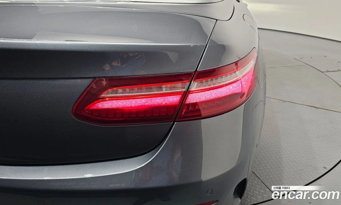 Mercedes-Benz E 220 Cabriolet, снимка 9 - Автомобили и джипове - 55794705