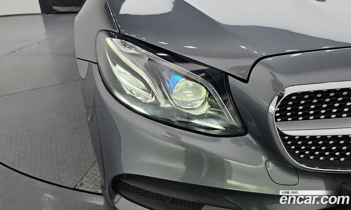 Mercedes-Benz E 220 Cabriolet, снимка 8 - Автомобили и джипове - 55794705