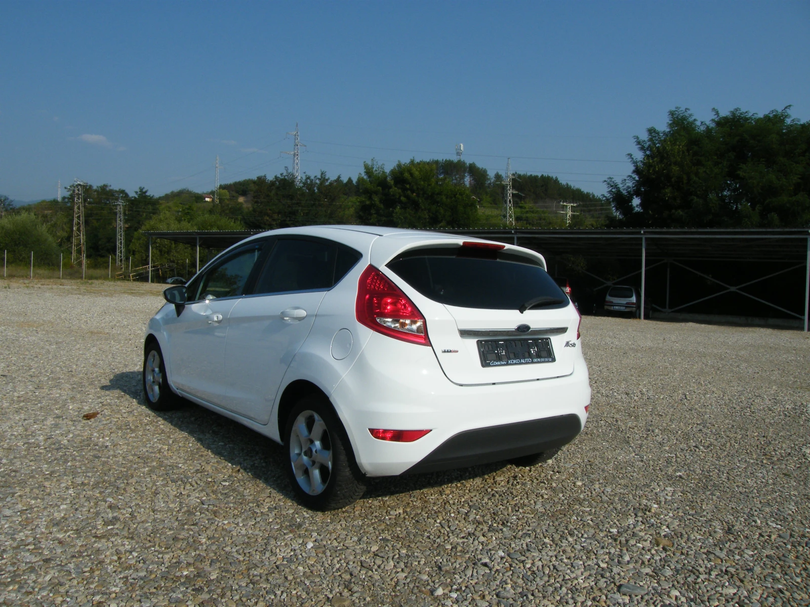Ford Fiesta 1.6TDCI, снимка 5 - Автомобили и джипове - 55799413