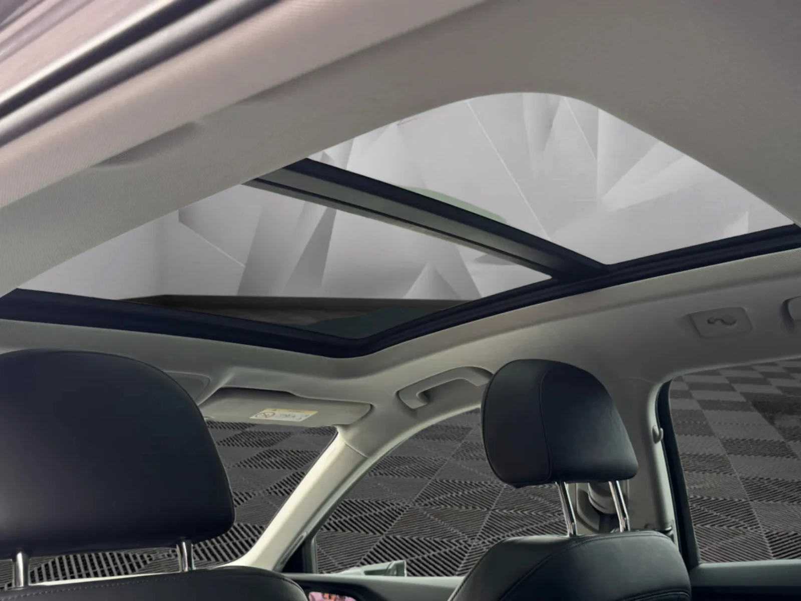 Audi E-Tron 55 HEAD-UP ВИРТУАЛНИ ОГЛЕДАЛА ПАНОРАМА ПОДГРЕВ, снимка 17 - Автомобили и джипове - 56044871