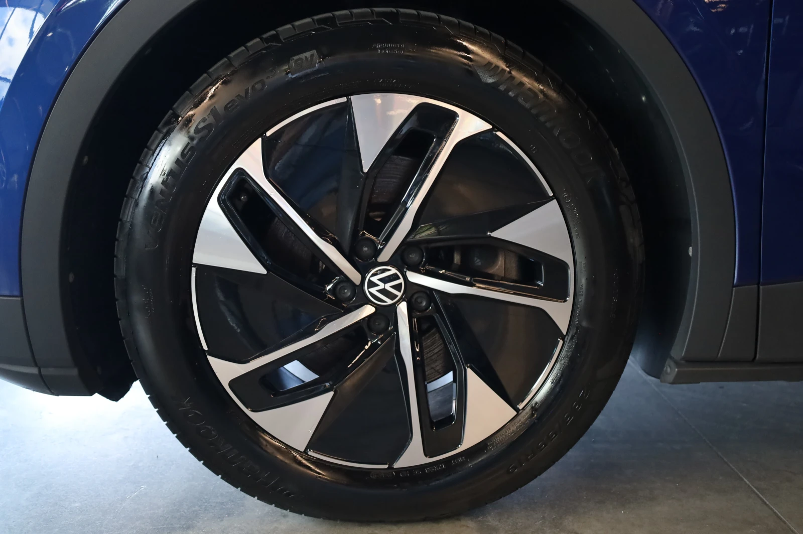 VW ID.4 PRO* HEAD UP* KEYLESS GO* PANO* , снимка 6 - Автомобили и джипове - 56126589