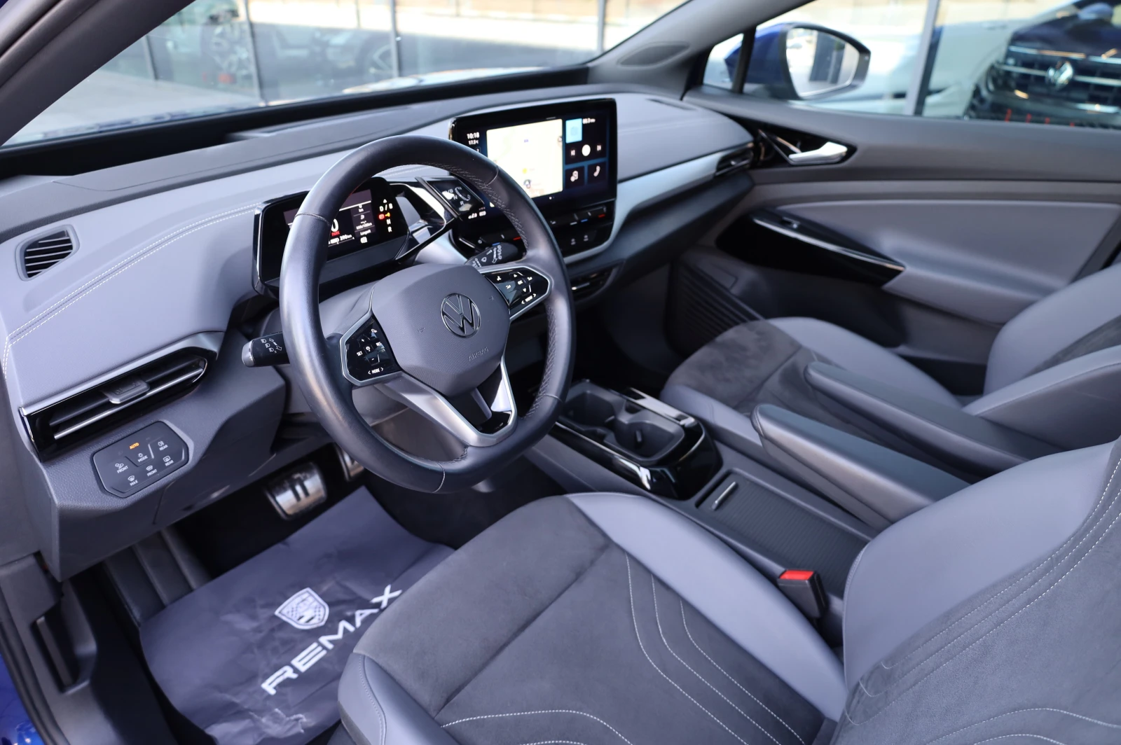 VW ID.4 PRO* HEAD UP* KEYLESS GO* PANO* , снимка 10 - Автомобили и джипове - 56126589