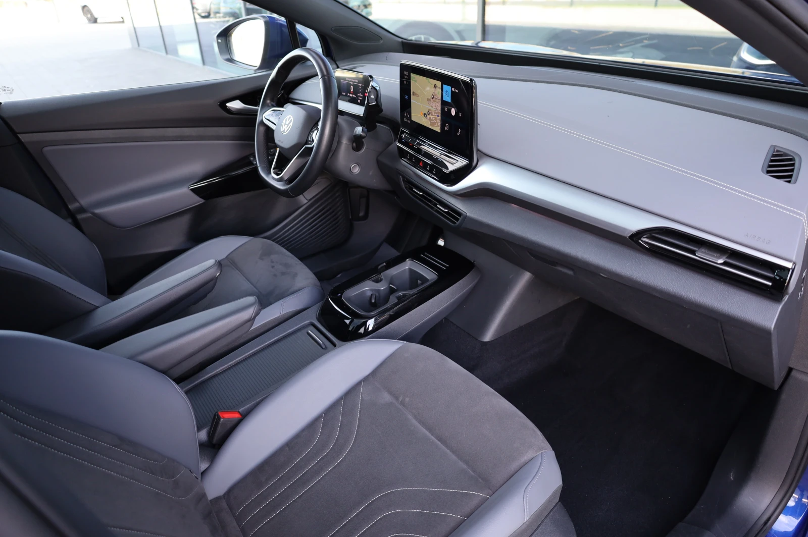 VW ID.4 PRO* HEAD UP* KEYLESS GO* PANO* , снимка 15 - Автомобили и джипове - 56126589