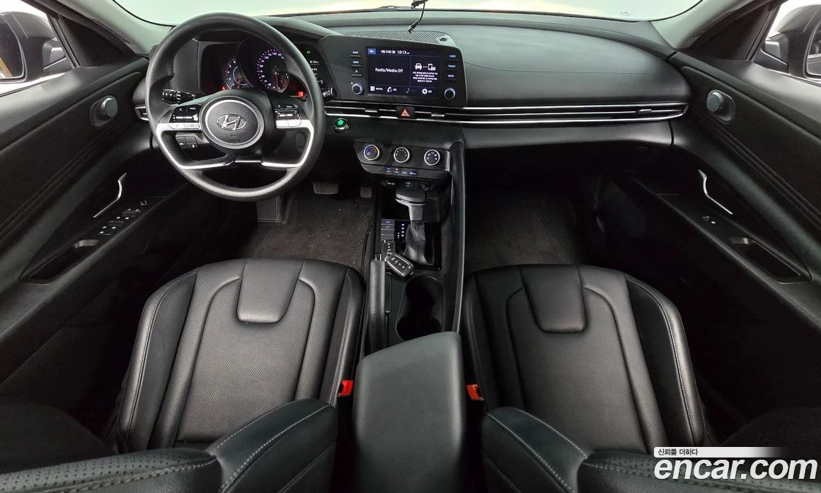 Hyundai Elantra 1.6 Smart, снимка 10 - Автомобили и джипове - 56155825