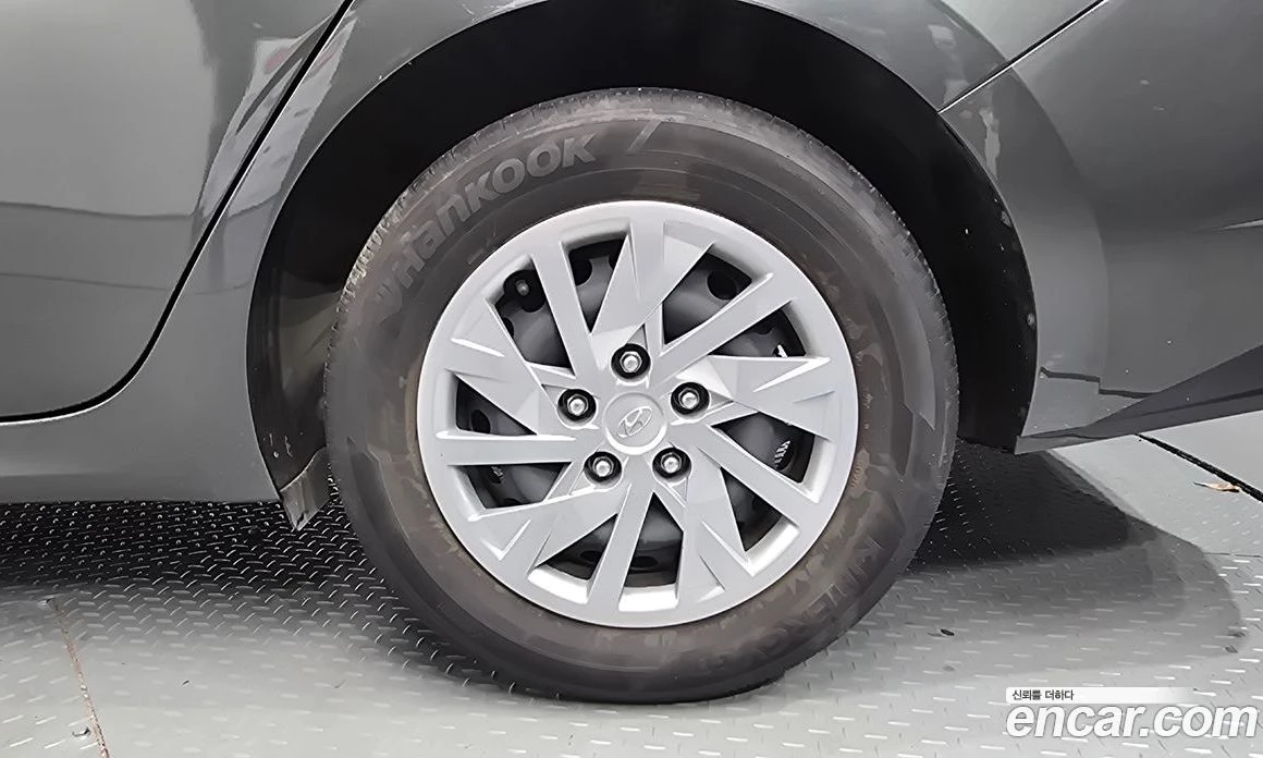 Hyundai Elantra 1.6 Smart, снимка 7 - Автомобили и джипове - 56155825