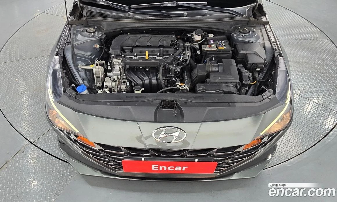 Hyundai Elantra 1.6 Smart, снимка 6 - Автомобили и джипове - 56155825