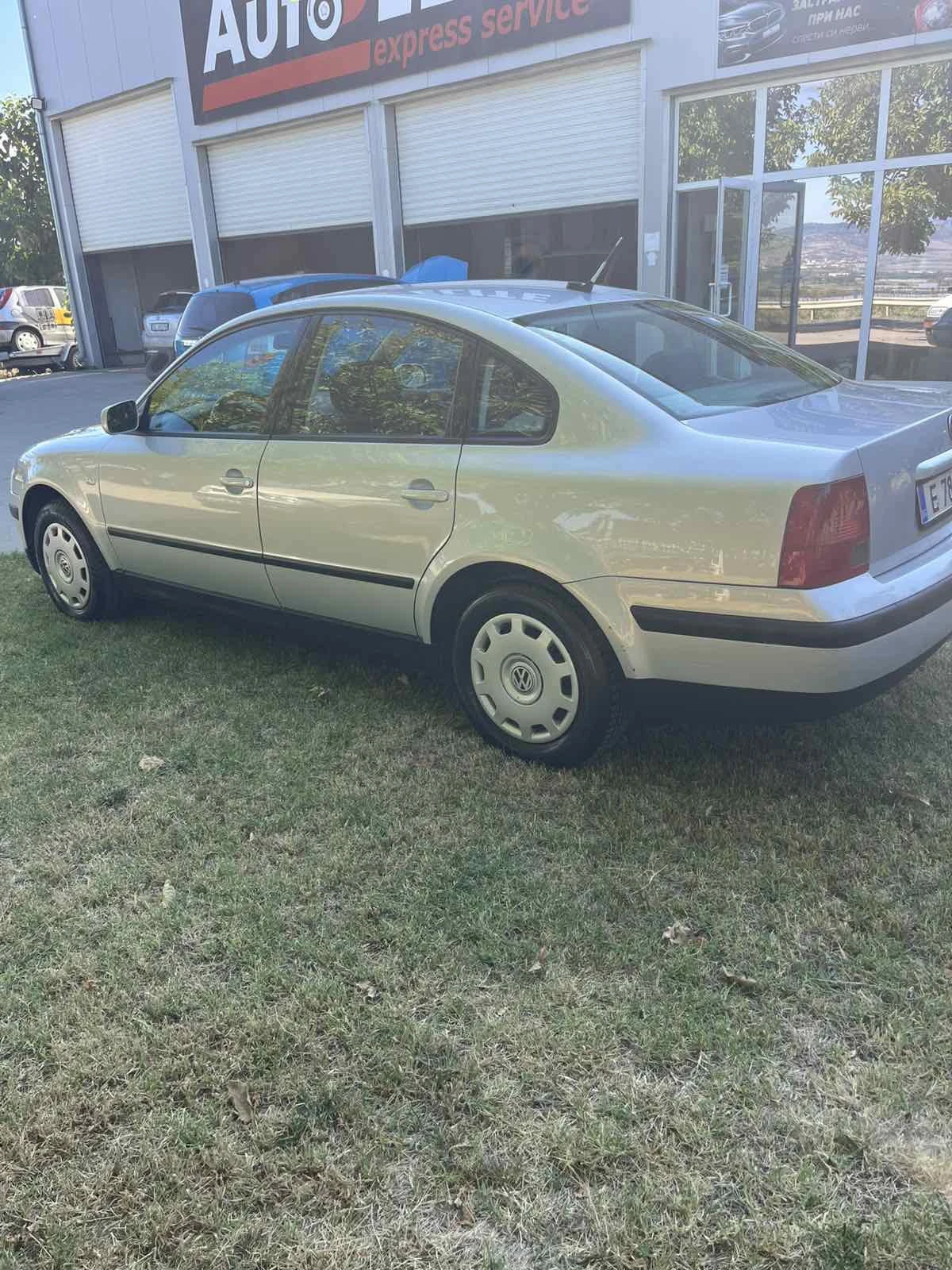 VW Passat TDI, снимка 5 - Автомобили и джипове - 56210567