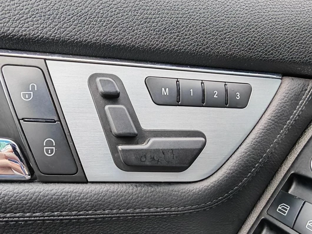 Mercedes-Benz C 320, снимка 13 - Автомобили и джипове - 56649510
