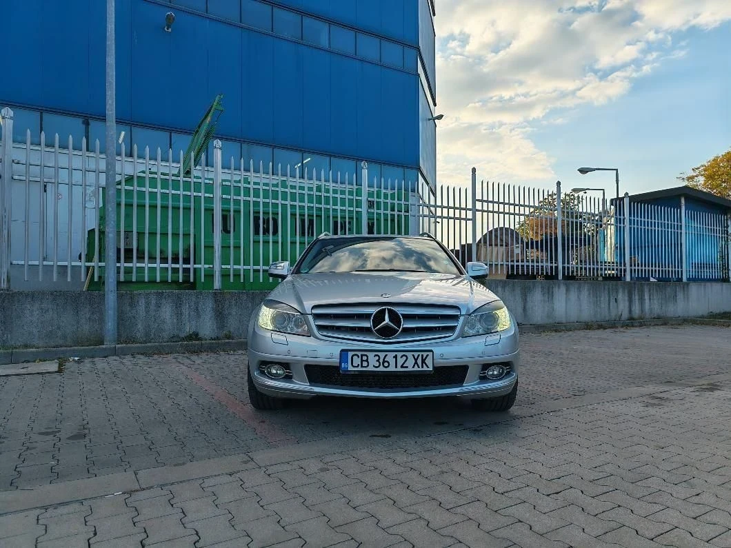 Mercedes-Benz C 320