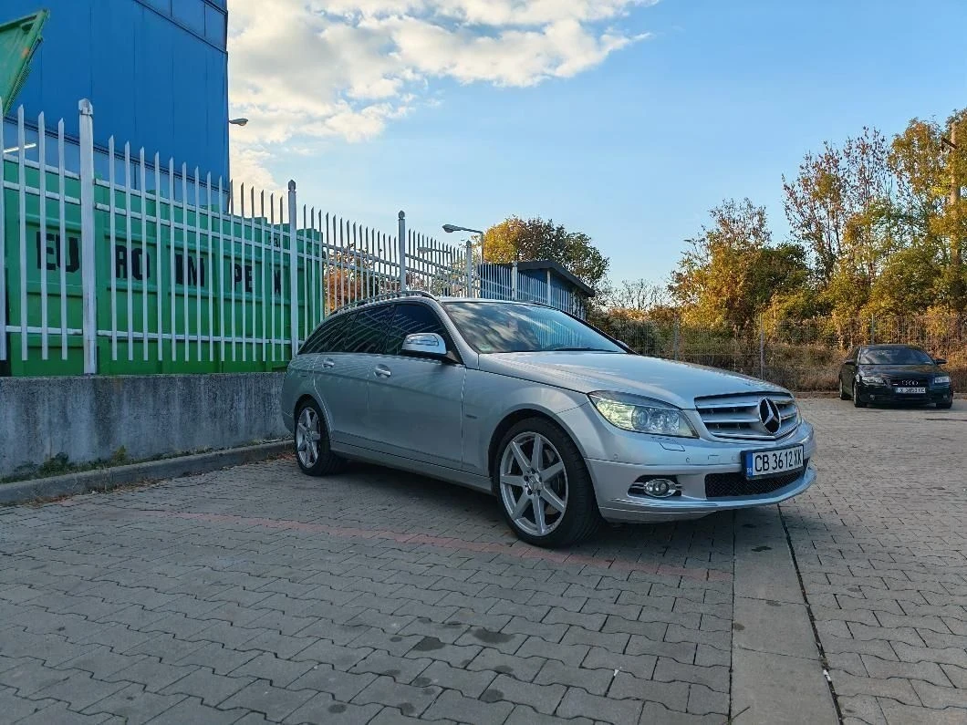 Mercedes-Benz C 320, снимка 2 - Автомобили и джипове - 56649510