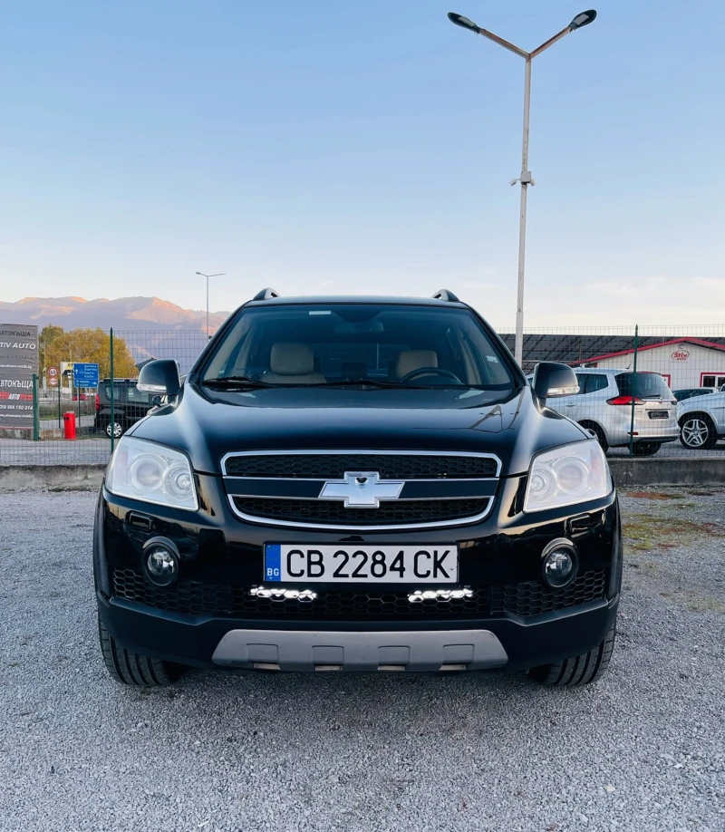 Chevrolet Captiva 2.0 VCDi 4x4 6+ 1 Автомат * *  НАПЪЛНО ОБСЛУЖЕН* *, снимка 2 - Автомобили и джипове - 47841687