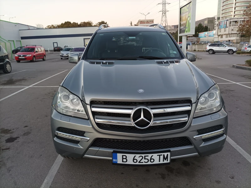 Mercedes-Benz GL 350 Обслужен, 2 х гуми, снимка 1 - Автомобили и джипове - 47996726