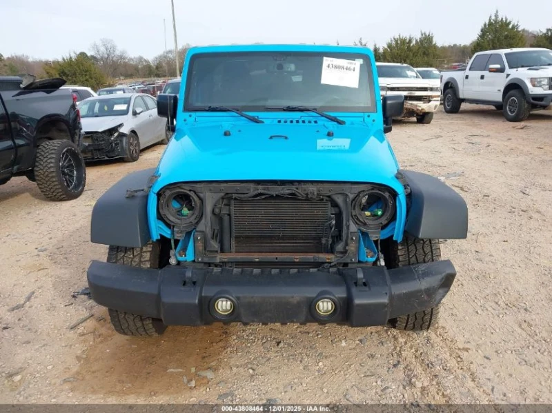 Jeep Avenger 3.6L V-6 DOHC, VVT, 285HP 4X4 Drive, снимка 4 - Автомобили и джипове - 52773764