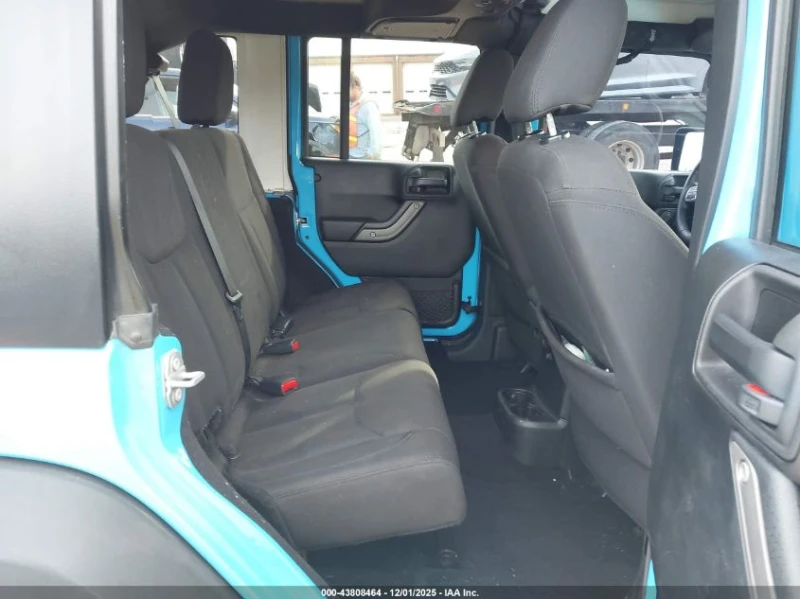 Jeep Avenger 3.6L V-6 DOHC, VVT, 285HP 4X4 Drive, снимка 14 - Автомобили и джипове - 52773764