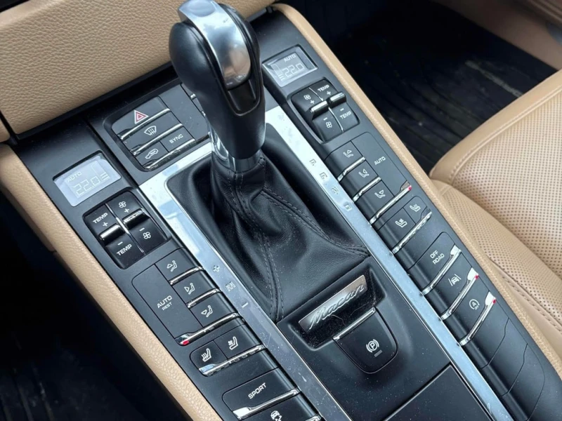 Porsche Macan S 2018 * CARFAX* АВТОФИНАНСИРАНЕ* , снимка 7 - Автомобили и джипове - 53130250