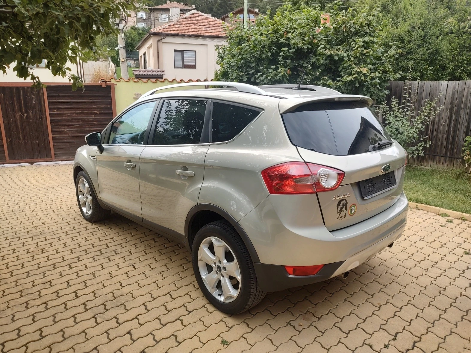 Ford Kuga 2.0TDCI-4х4 - изображение 6