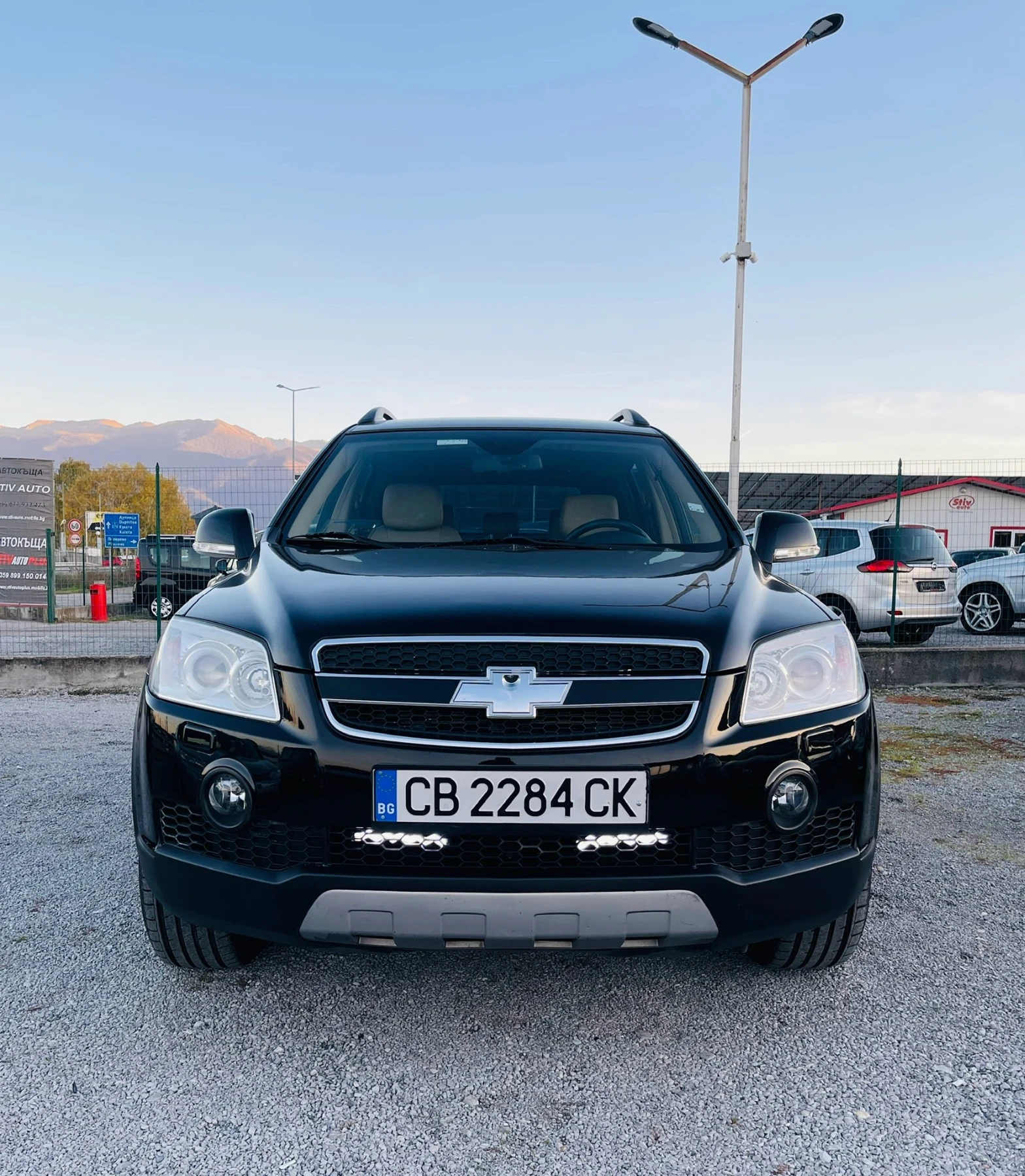 Chevrolet Captiva 2.0 VCDi 4x4 6+ 1 Автомат * *  НАПЪЛНО ОБСЛУЖЕН* * - изображение 2