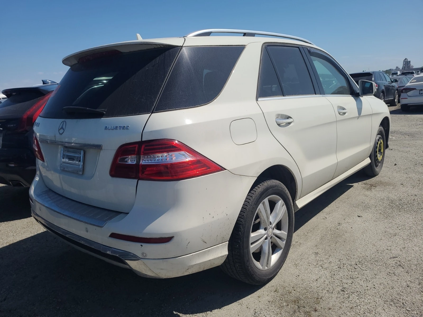 Mercedes-Benz ML 350 * 4MATIC * ПАНОРАМА * CARFAX * ОПЦИЯ ЗА ФИНАНСИРАН - изображение 2