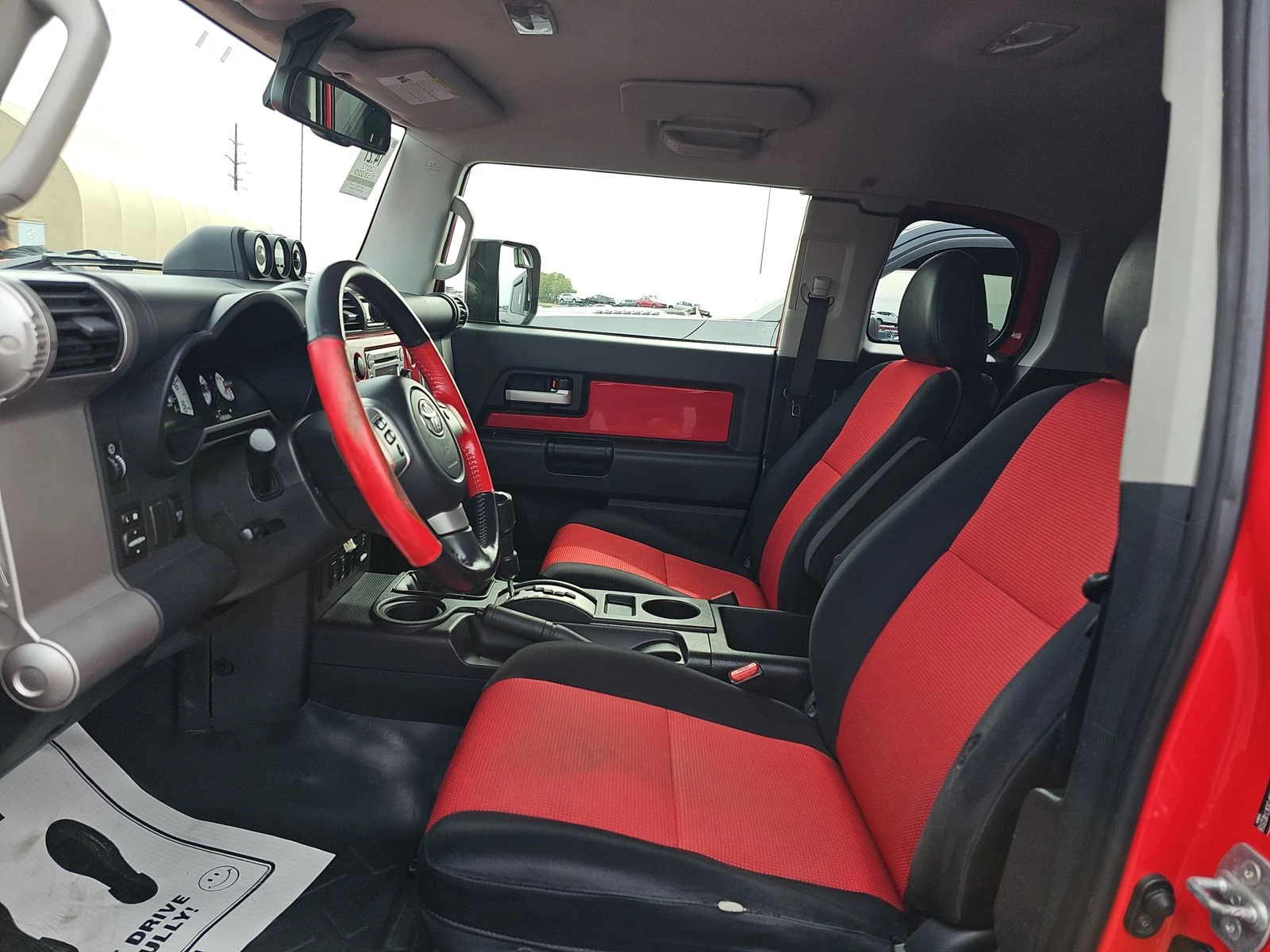 Toyota Fj cruiser 2012 Toyota FJ Cruiser w/Rear Doors - изображение 10