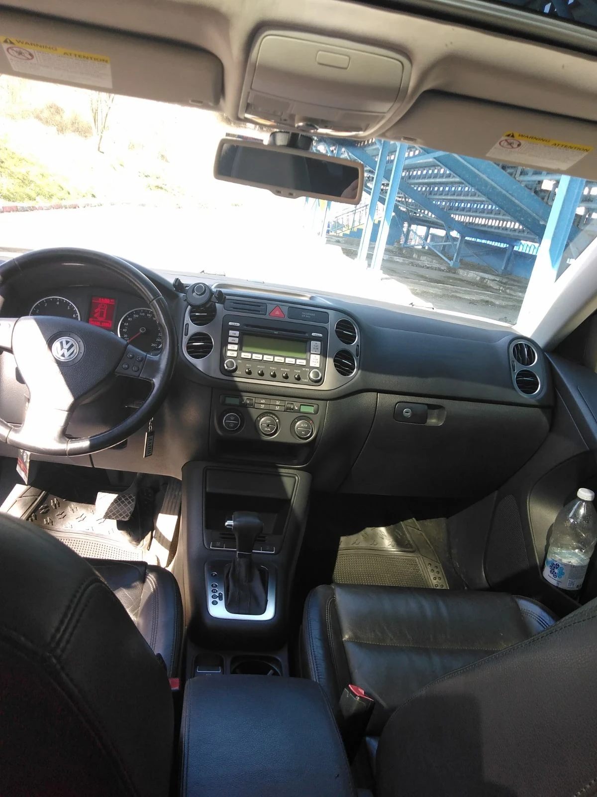 VW Tiguan 2.0, снимка 8 - Автомобили и джипове - 53880297