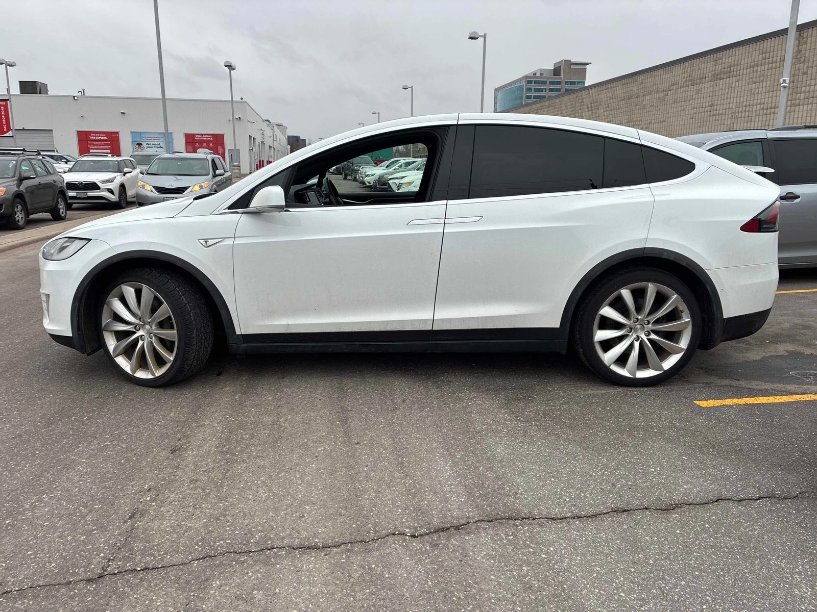 Tesla Model X С РЕГИСТРАЦИЯ & АВТО КРЕДИТ, снимка 3 - Автомобили и джипове - 53972706