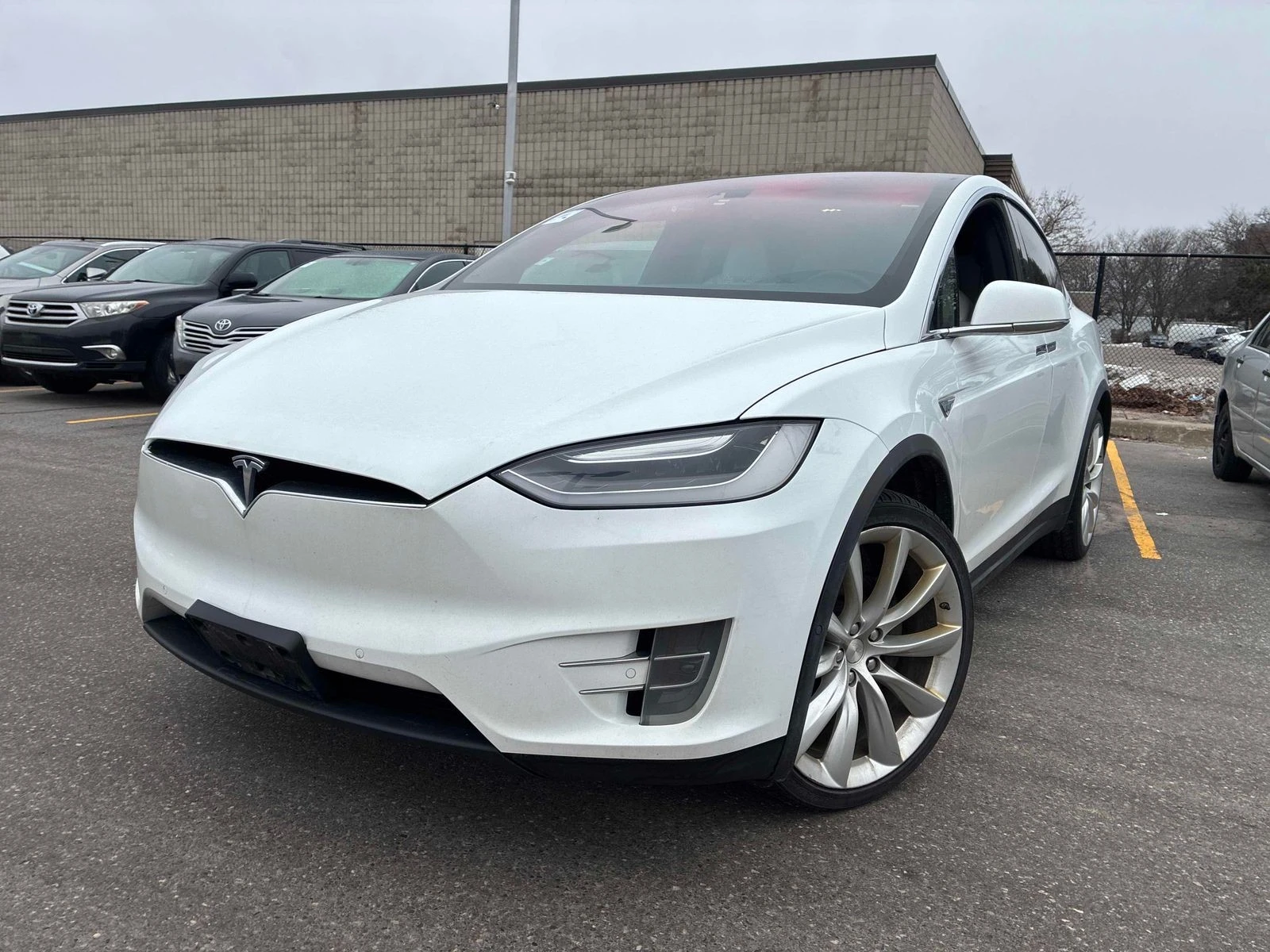 Tesla Model X С РЕГИСТРАЦИЯ & АВТО КРЕДИТ
