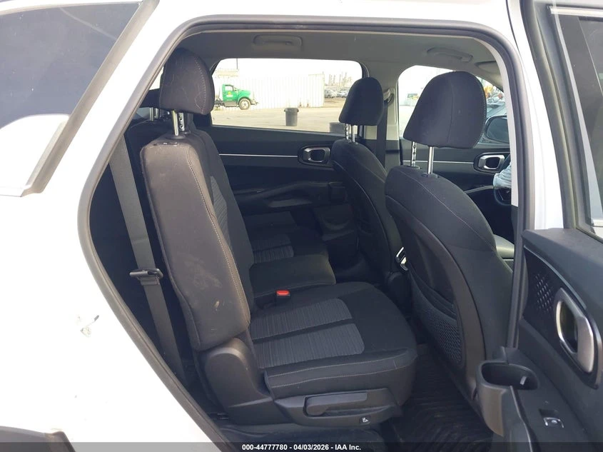 Kia Sorento 2.5l Lx, снимка 8 - Автомобили и джипове - 54351821