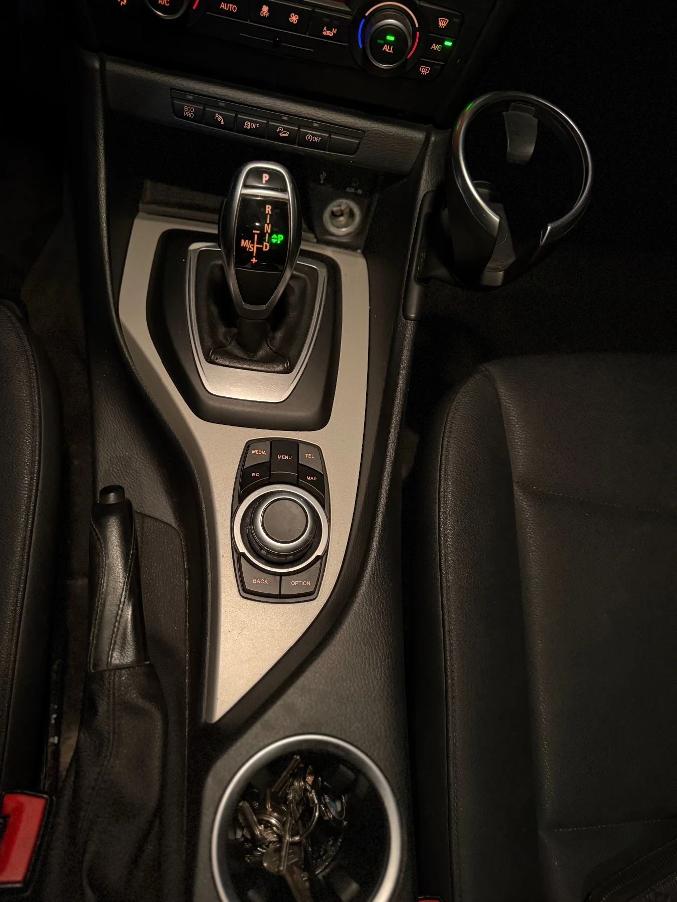 BMW X1, снимка 10 - Автомобили и джипове - 55879414