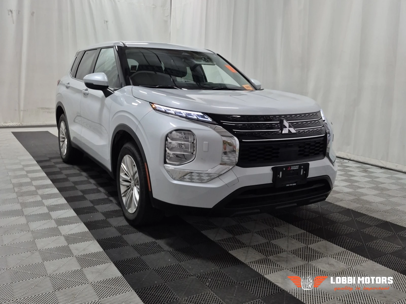 Mitsubishi Outlander, снимка 2 - Автомобили и джипове - 55929000