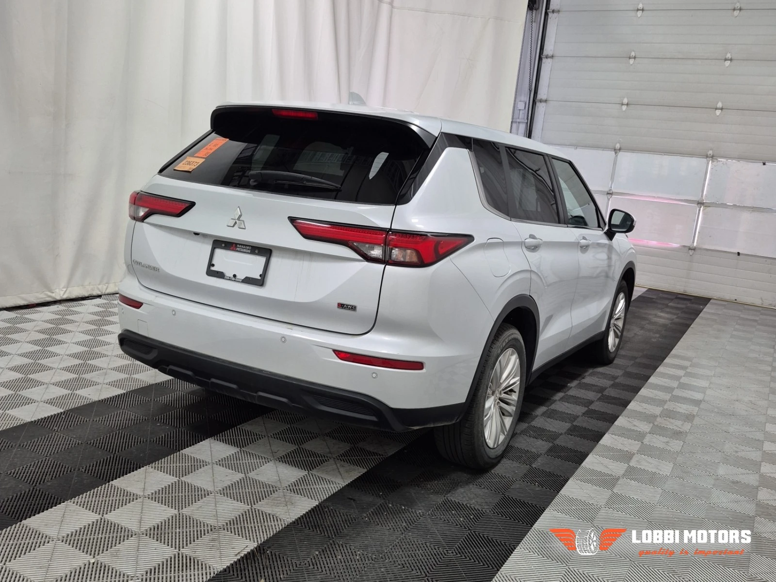 Mitsubishi Outlander, снимка 3 - Автомобили и джипове - 55929000