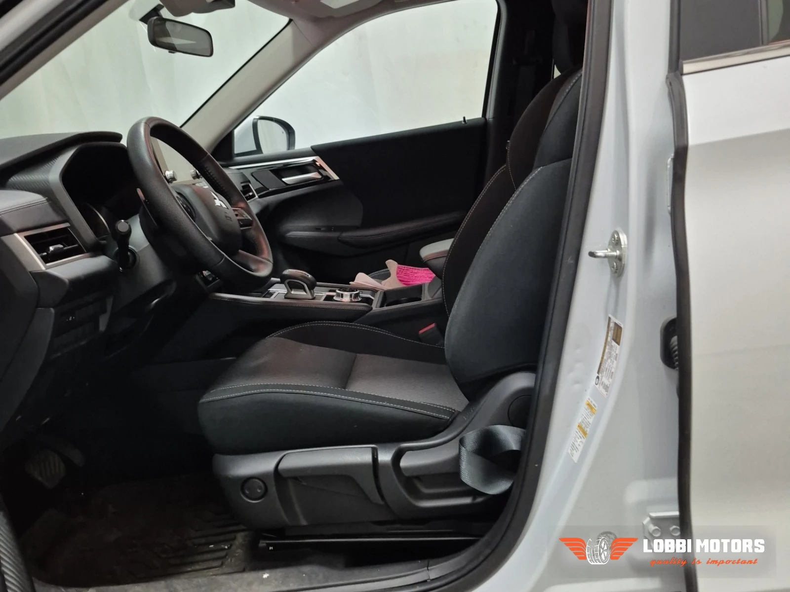 Mitsubishi Outlander, снимка 5 - Автомобили и джипове - 55929000