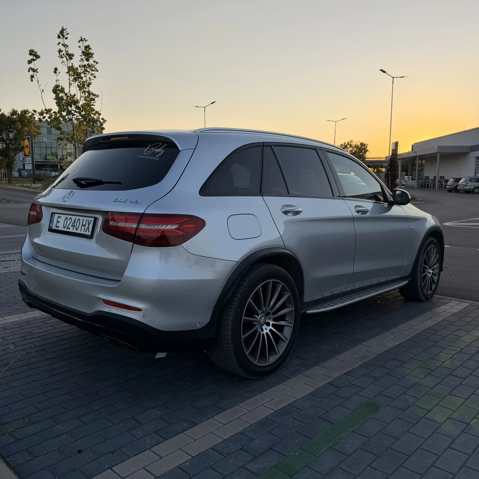 Mercedes-Benz GLC 43 AMG, снимка 5 - Автомобили и джипове - 56600112