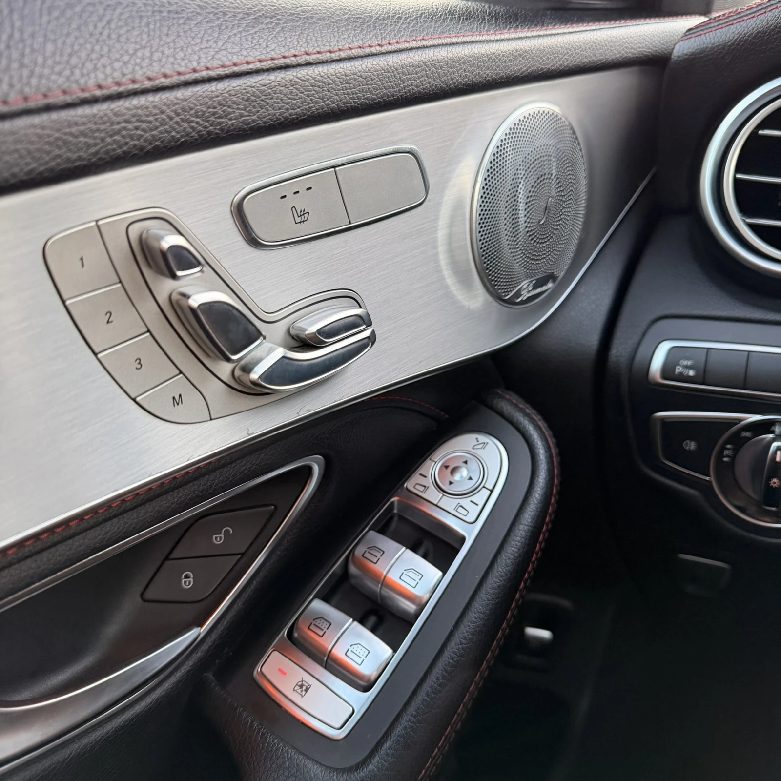 Mercedes-Benz GLC 43 AMG, снимка 13 - Автомобили и джипове - 56600112