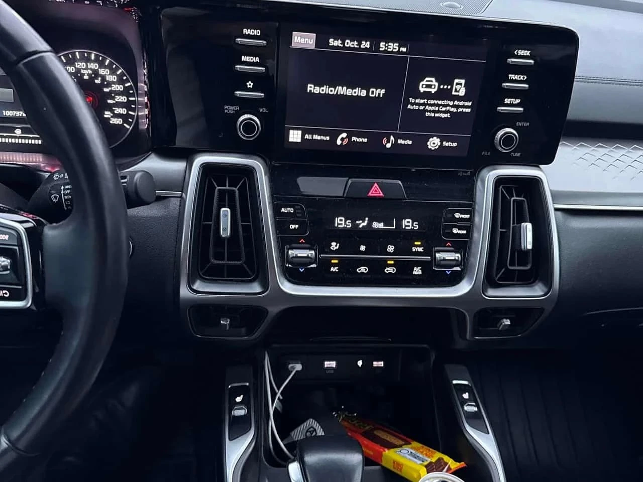 Kia Sorento, снимка 9 - Автомобили и джипове - 56684998