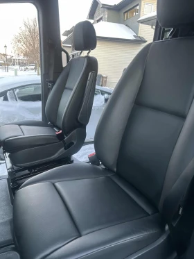 Mercedes-Benz Sprinter 319 CARFAX* АВТОФИНАНСИРАНЕ* БЕЗ ПЪРВОНАЧАЛНА , снимка 10