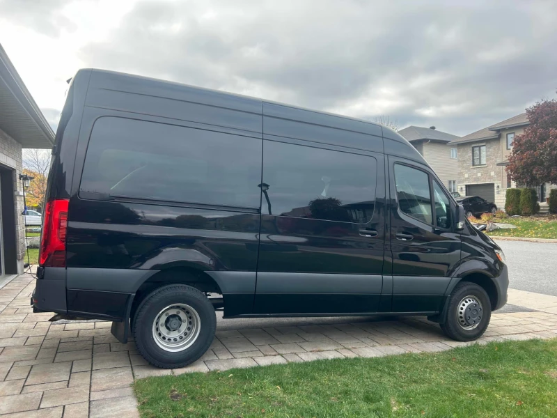 Mercedes-Benz Sprinter 319 CARFAX* АВТОФИНАНСИРАНЕ* БЕЗ ПЪРВОНАЧАЛНА , снимка 3 - Бусове и автобуси - 52924945