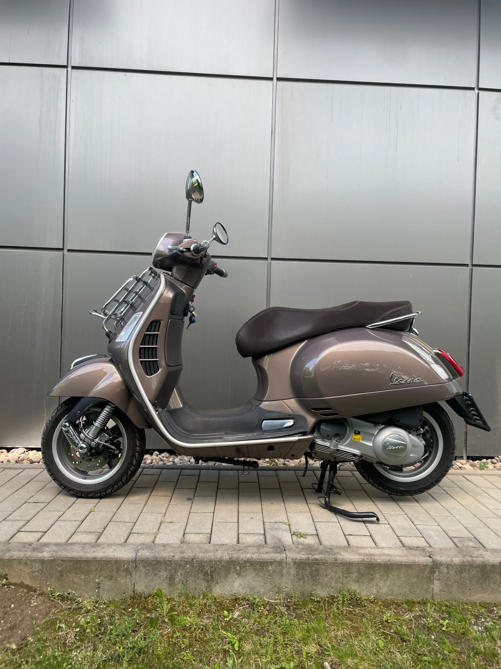 Vespa GTS Gts 300i ABS/ASR, снимка 2 - Мотоциклети и мототехника - 54718442