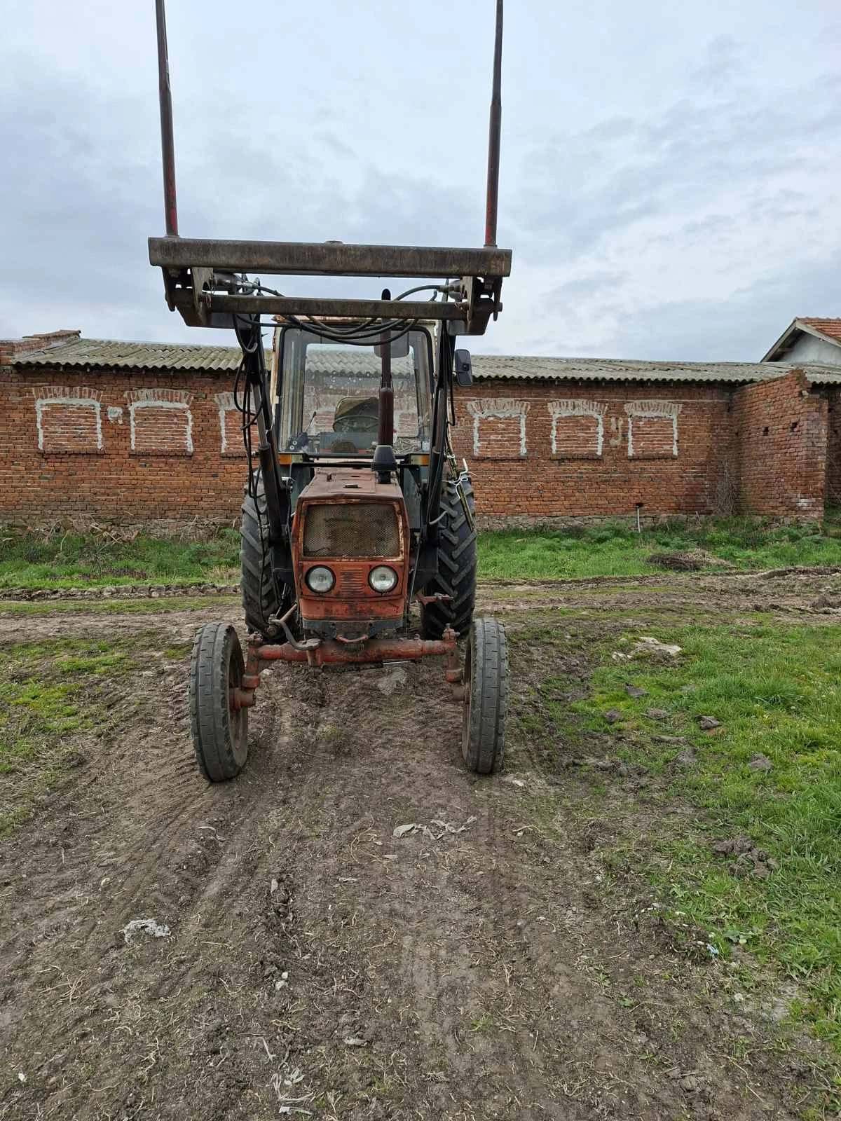 Трактор ЮМЗ