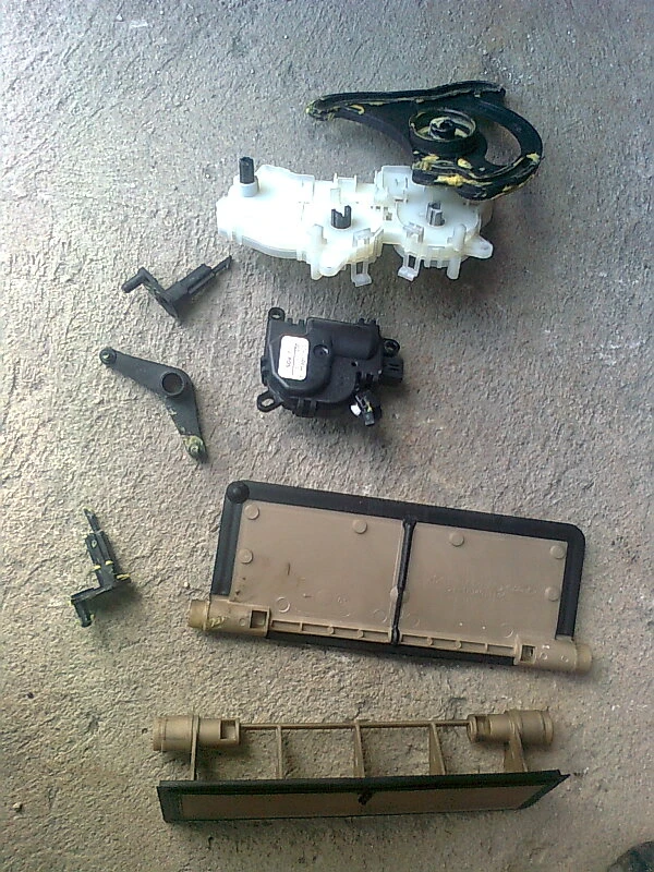 ел клапа парно за Форд Фокус 1.8тдци (светло сив)