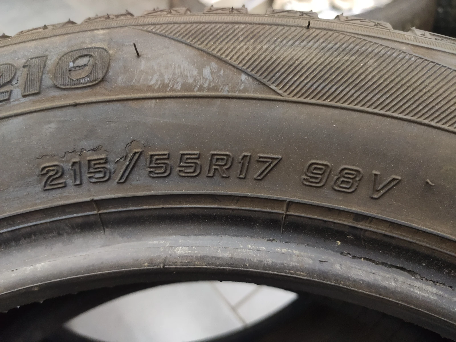  215/55R17 | Mobile.bg   6