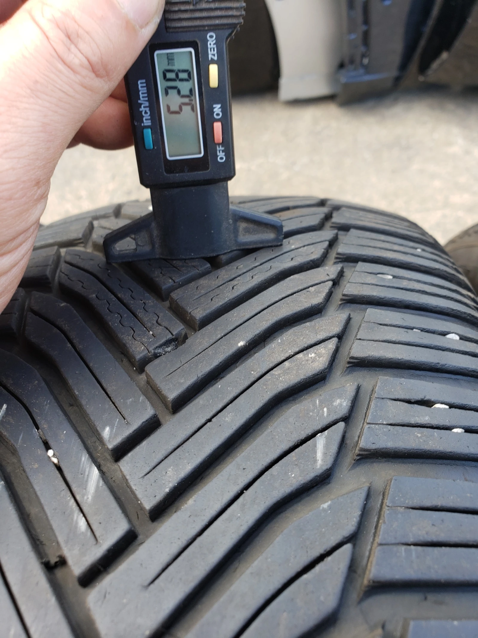  215/55R17 | Mobile.bg   9