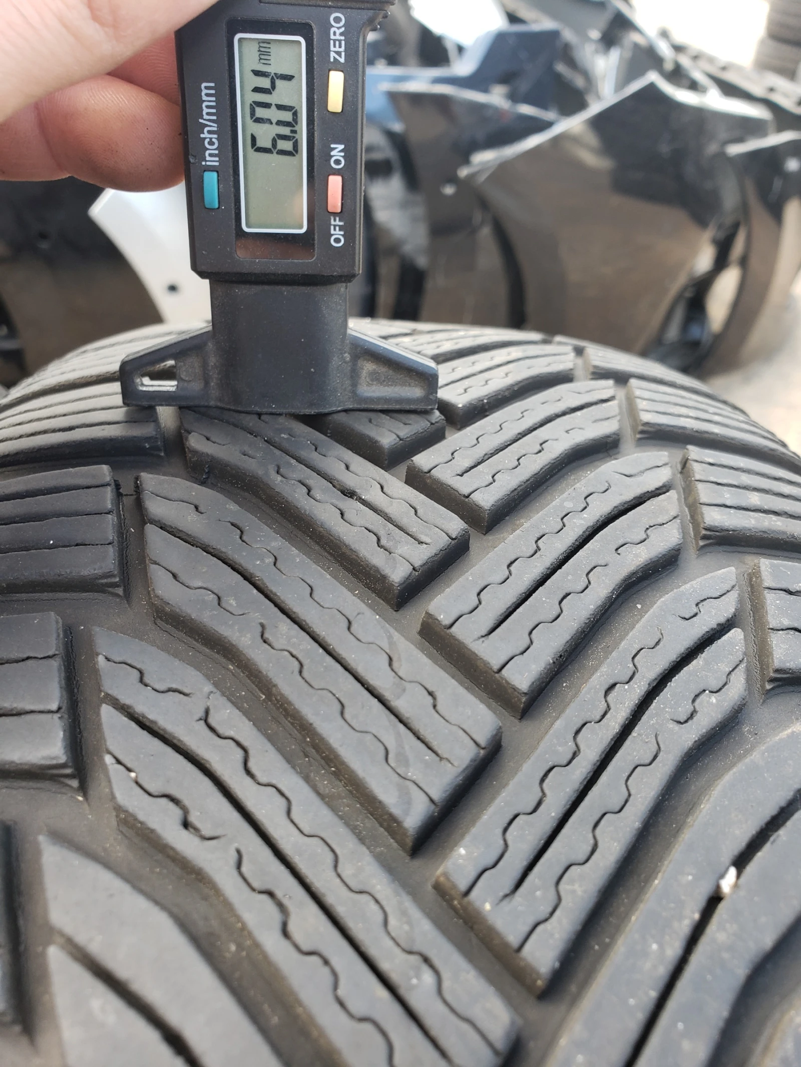  215/55R17 | Mobile.bg   8