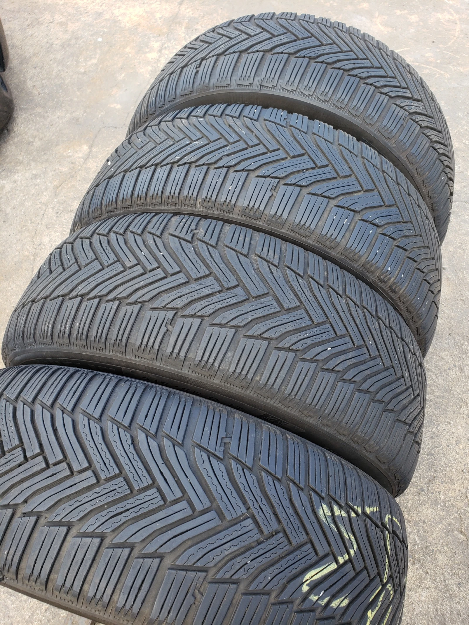  215/55R17 | Mobile.bg   3