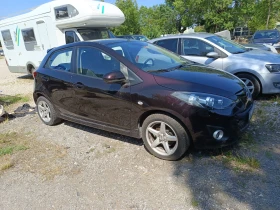 Mazda 2 1.5 / Газ, снимка 2