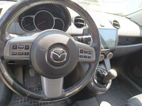 Mazda 2 1.5 / Газ, снимка 11