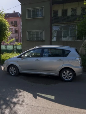 Обява за продажба на Toyota Corolla verso 2.2 ~5 550 лв. - изображение 3