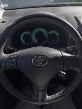 Обява за продажба на Toyota Corolla verso 2.2 ~5 550 лв. - изображение 7