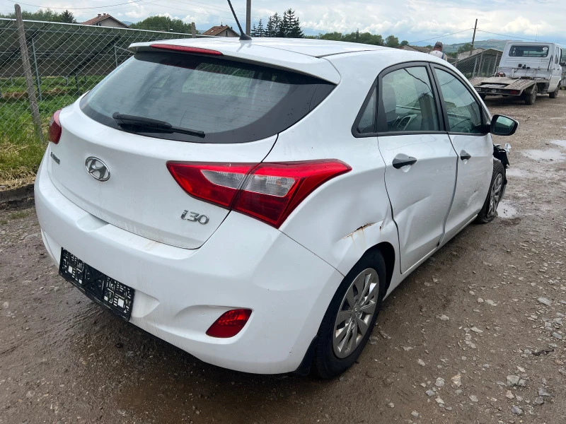 Hyundai I30 1.4CRDI, снимка 3 - Автомобили и джипове - 40818046