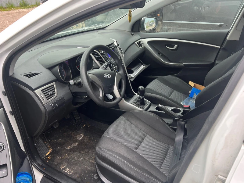 Hyundai I30 1.4CRDI, снимка 5 - Автомобили и джипове - 40818046